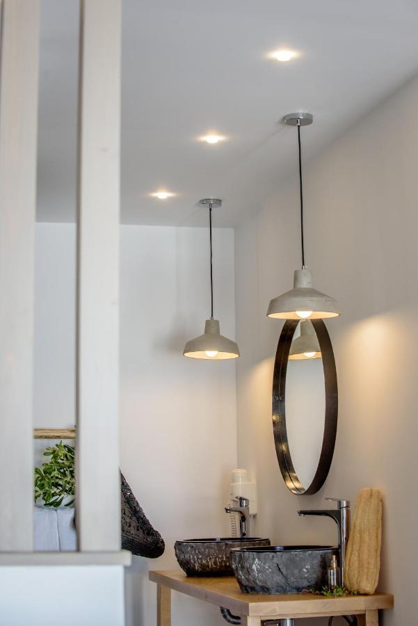 Laia Seafront Luxury Apartments Agia Pelagia Eksteriør billede