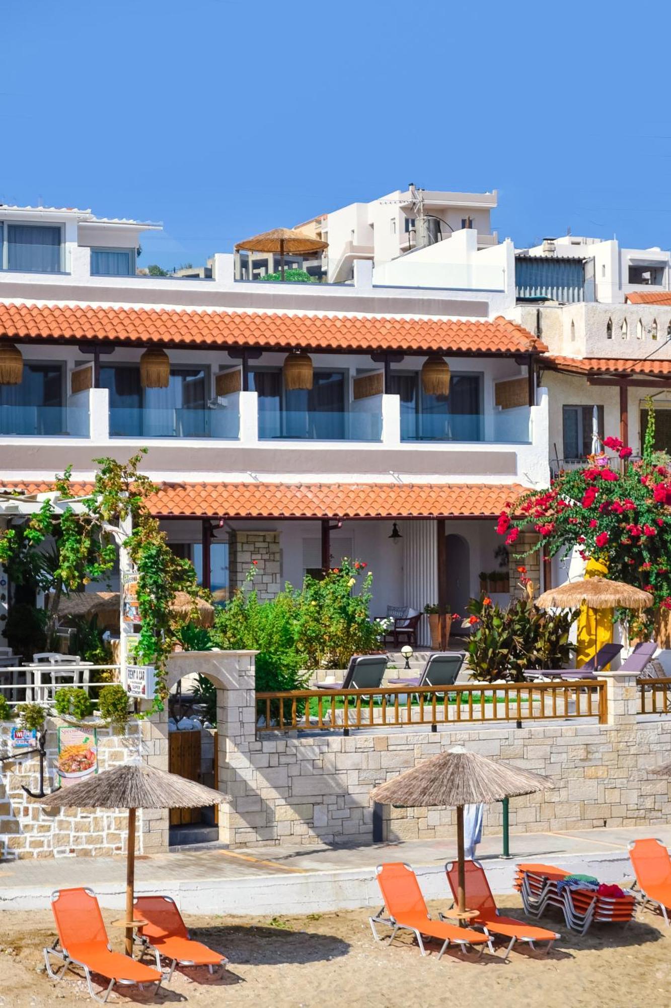 Laia Seafront Luxury Apartments Agia Pelagia Eksteriør billede